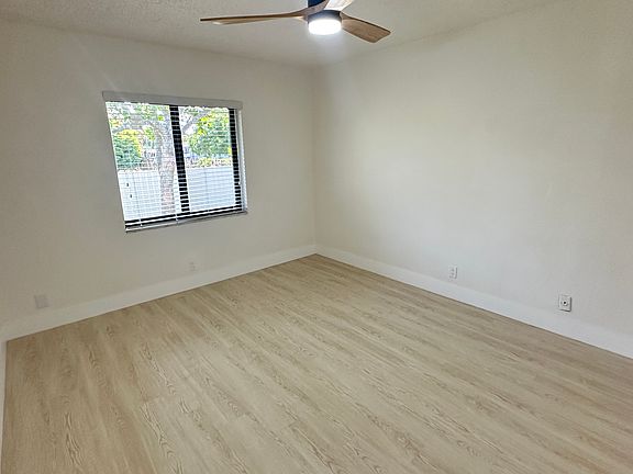 5th image of 1431 NW 21st St #C
