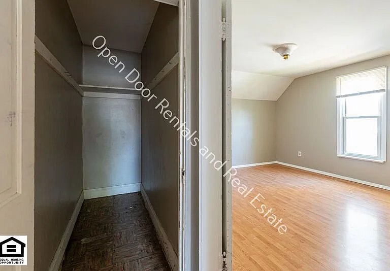 3112 1/2 Thompson Ave — Photo 12