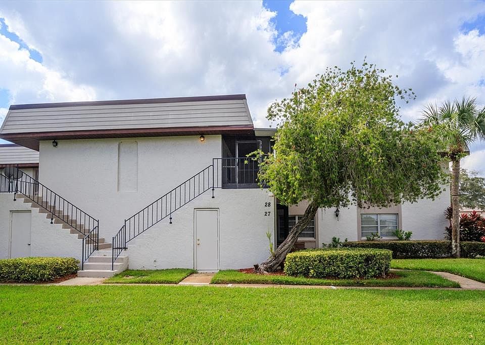 1st image of 28 Windtree Ln #202