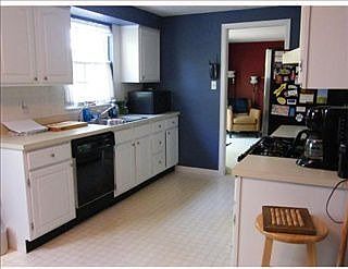 4th image of 326 Haldeman Dr