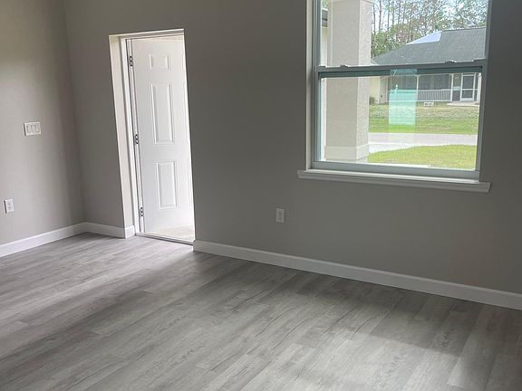 5th image of 13475 Driscoll Ave
