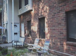 10 Houston Ct, Coram, NY 11727