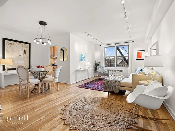 202 Seeley St APT 3A, Brooklyn, NY 11218