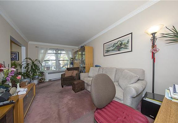 2nd image of 6330 Alderton St