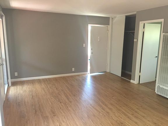 5th image of 616 Morse Ave APT 21