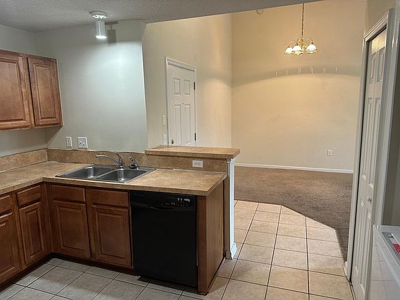 3rd image of 9595 Amarante Cir Unit 16