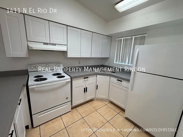 1411 N El Rio Dr — Photo 2