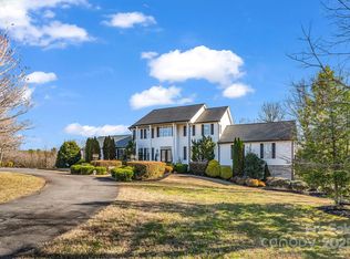 532 Harvey Logan Rd, Bostic, NC 28018