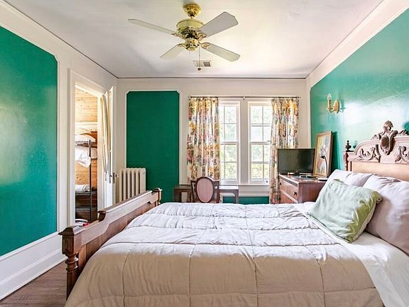 4th image of 4910 Westwood Rd #1