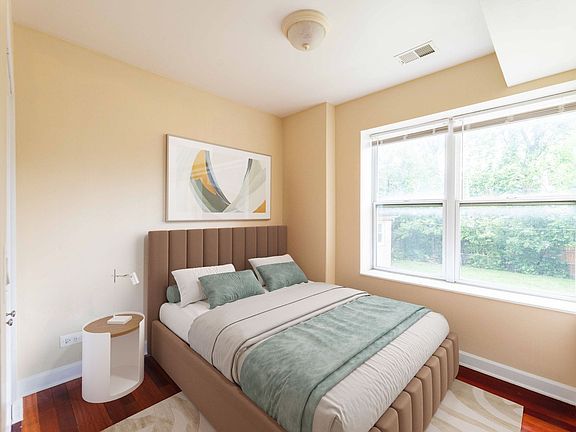 3rd image of 2321 N Oak Park Ave #2321-A-104