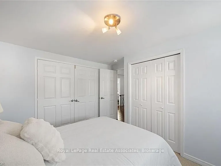 1550 Woodeden Dr #UPPER — Photo 23