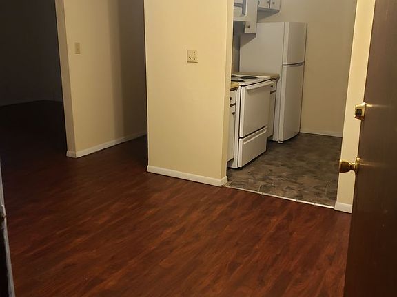 3rd image of 3215-3237 Pioneer Ave SE #322718
