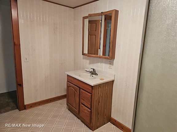 5th image of 14307 N Lewis Rd