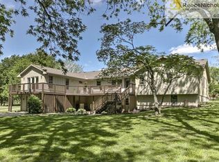 14316 Antioch Rd, Overland Park, KS 66221