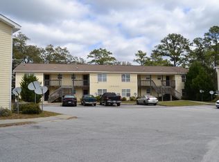 101 Hall St APT 212, Hinesville, GA 31313