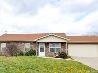 213 Martin Cir, Jeffersonville, IN 47130