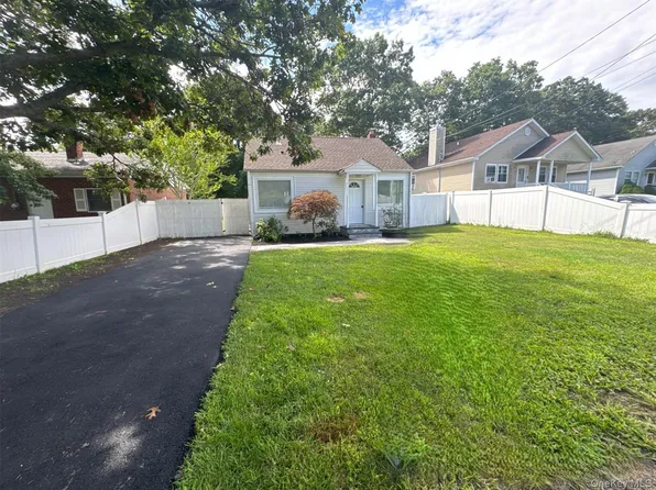 386 Tallwood Drive, Shirley, NY 11967