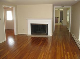 120 Laurel Hill Rd, East Greenwich, RI 02818