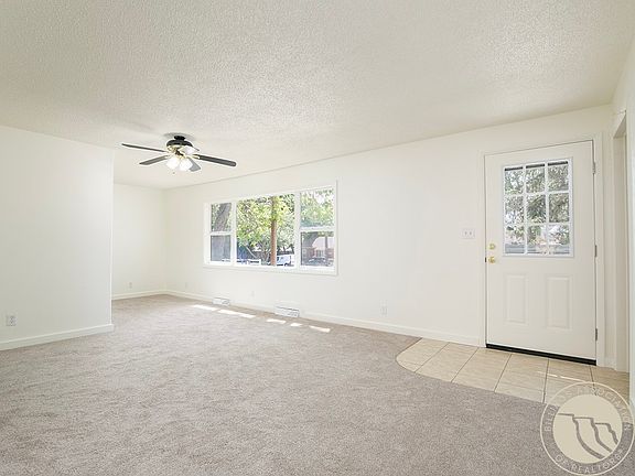 5th image of 3415 Poly Dr