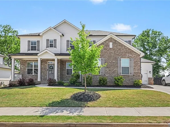 228 Carmichael Dr, Canton, GA 30115