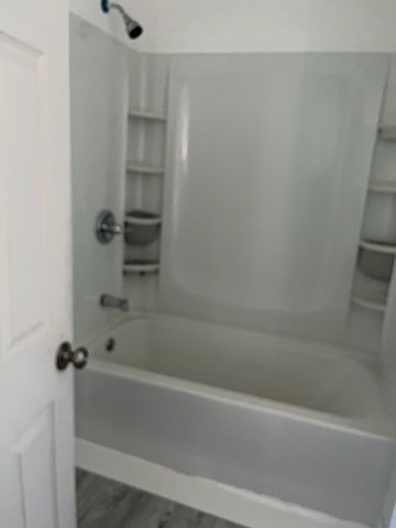 Upstairs full bathroom
