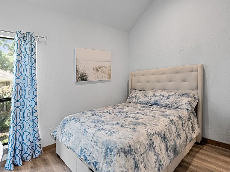 Bedroom #2 - queen size bed.