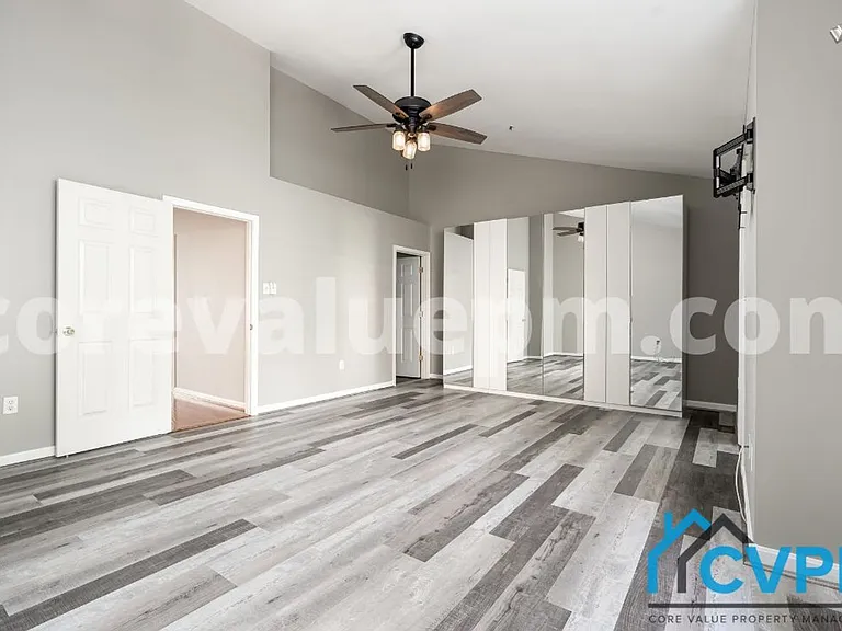 806 Emory Ct — Photo 22