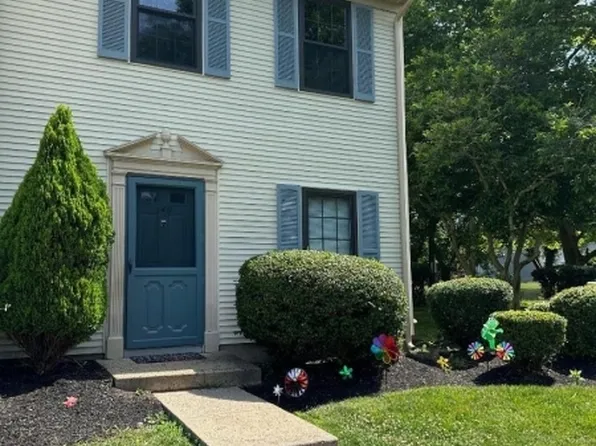 549 Manchester Ct, Piscataway Twp., NJ 08854