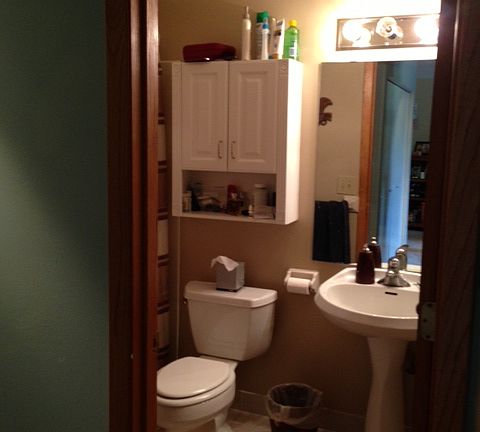 Full Bathroom