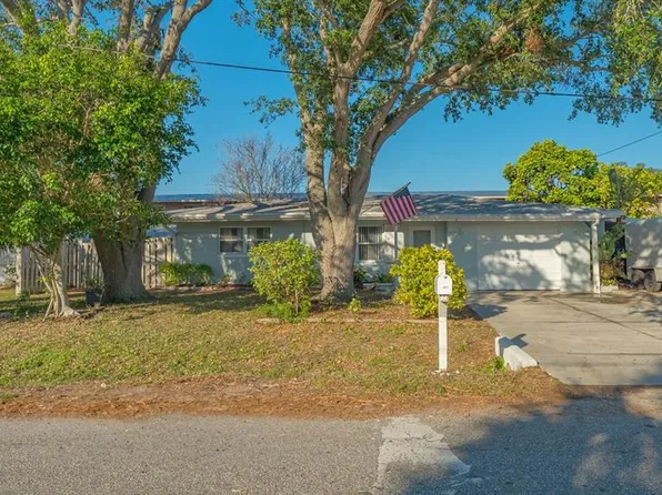7272 Cass Cir, Sarasota, FL 34231