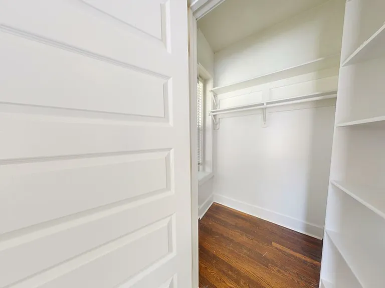 3726 Washington | Charming Updated Apartment — Photo 54