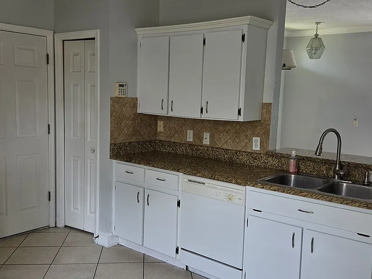8751 Morrison Oaks Ct — Photo 9