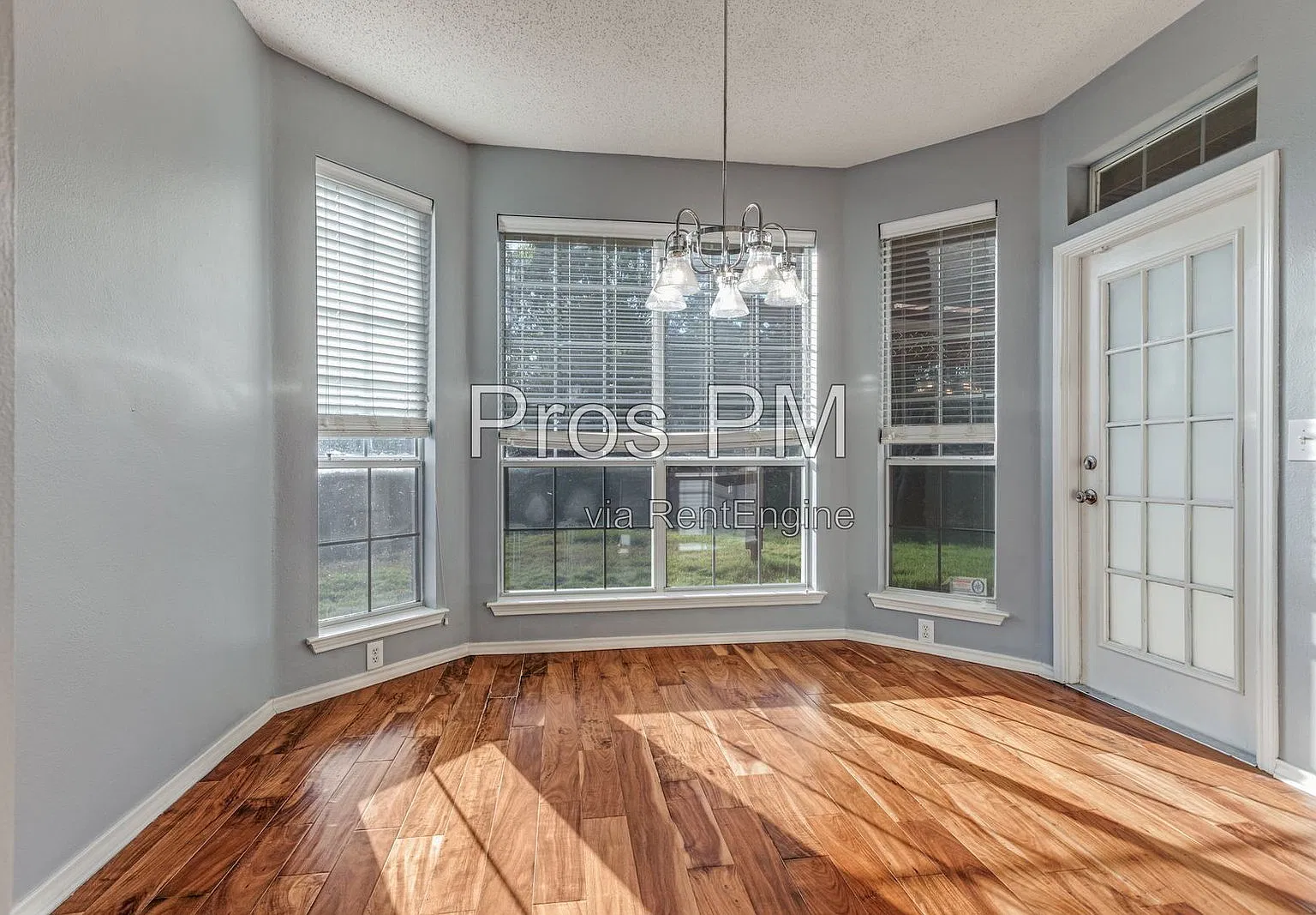 3 bed, 2.0 bath, 2222 sqft, $2,750 — Photo 4