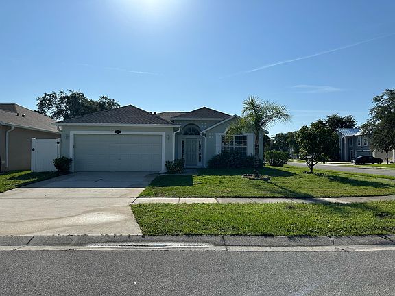 2nd image of 2415 Canopy Dr
