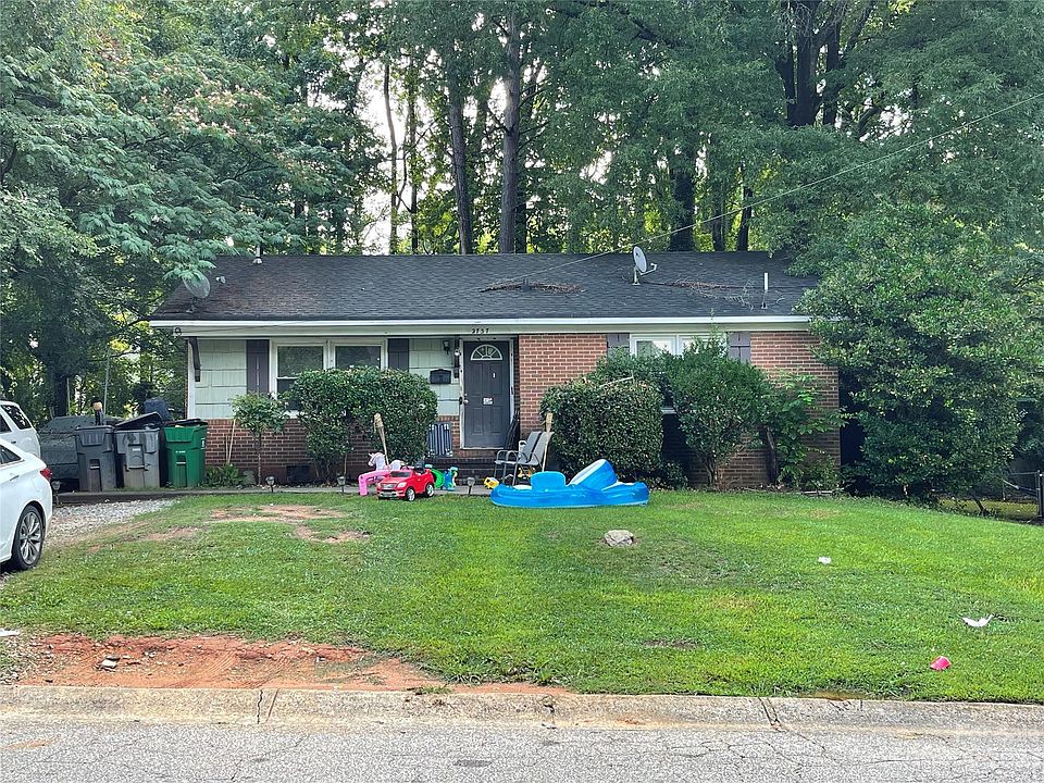 2nd image of 2737 Kenhill Dr