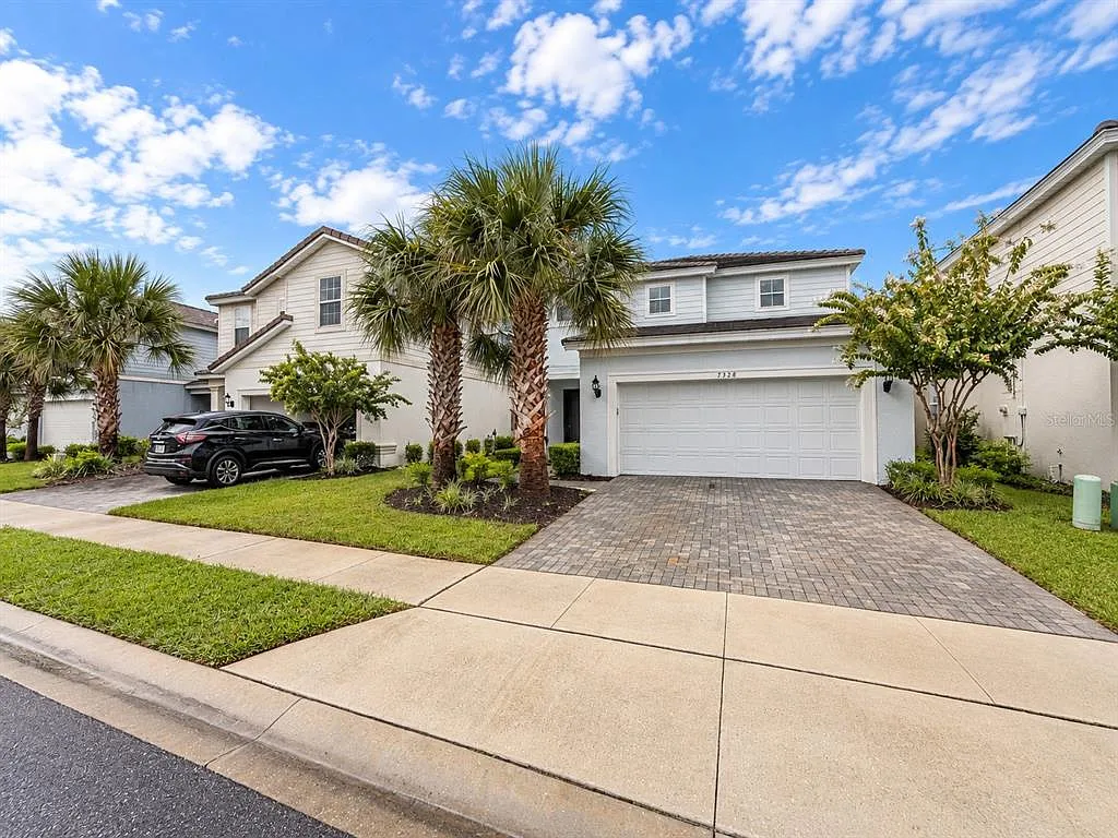 5 bed, 5.5 bath, 2679 sqft, $3,100 — Photo 3