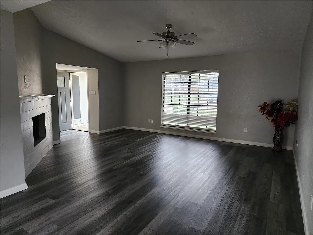 Building Photo - 17307 S Yorkglen Dr