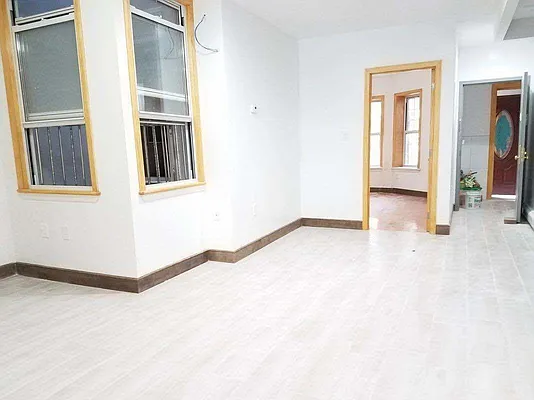 Rented by Brooklyn Property Group LLC | media 7