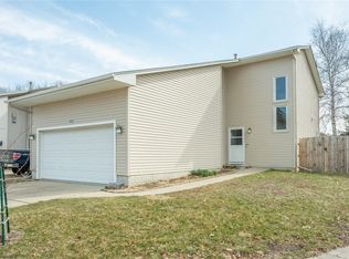 4505 83rd St, Urbandale, IA 50322