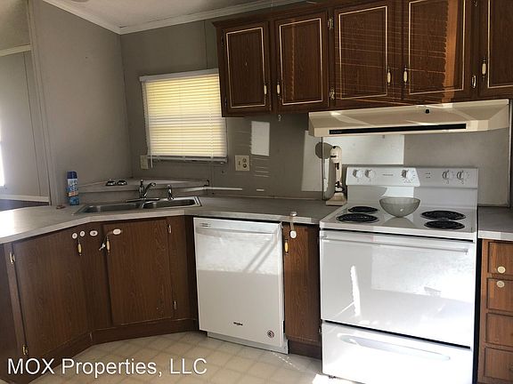 3rd image of 31 Tumbleweed Ln