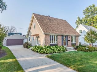 2115 87th Pl, Kenosha, WI 53143