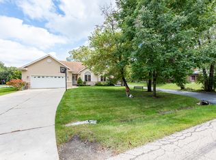 401 Thompson Ave, Winthrop Harbor, IL