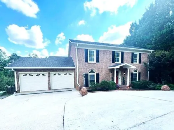 1830 10th Street Blvd NW, Hickory, NC 28601