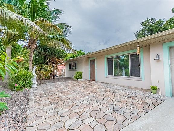4th image of 1254 N Bayshore Blvd