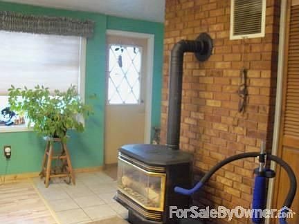 propane thermostat controlled
						:
						forced air furnace propane throughout house