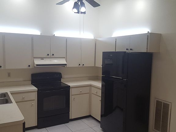 2nd image of 1551 Tarpon Ave