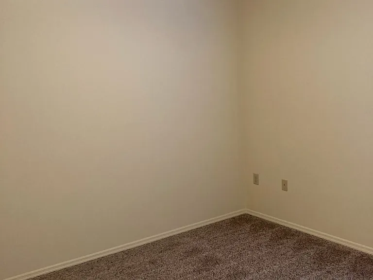 534 Pangborn Blvd #F — Photo 12