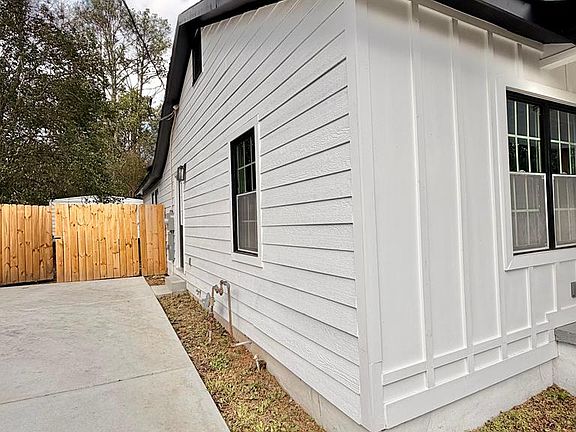 3rd image of 1021 53rd St