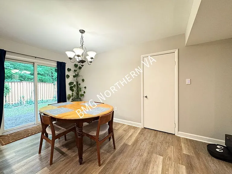 1476 Greenmont Ct — Photo 8