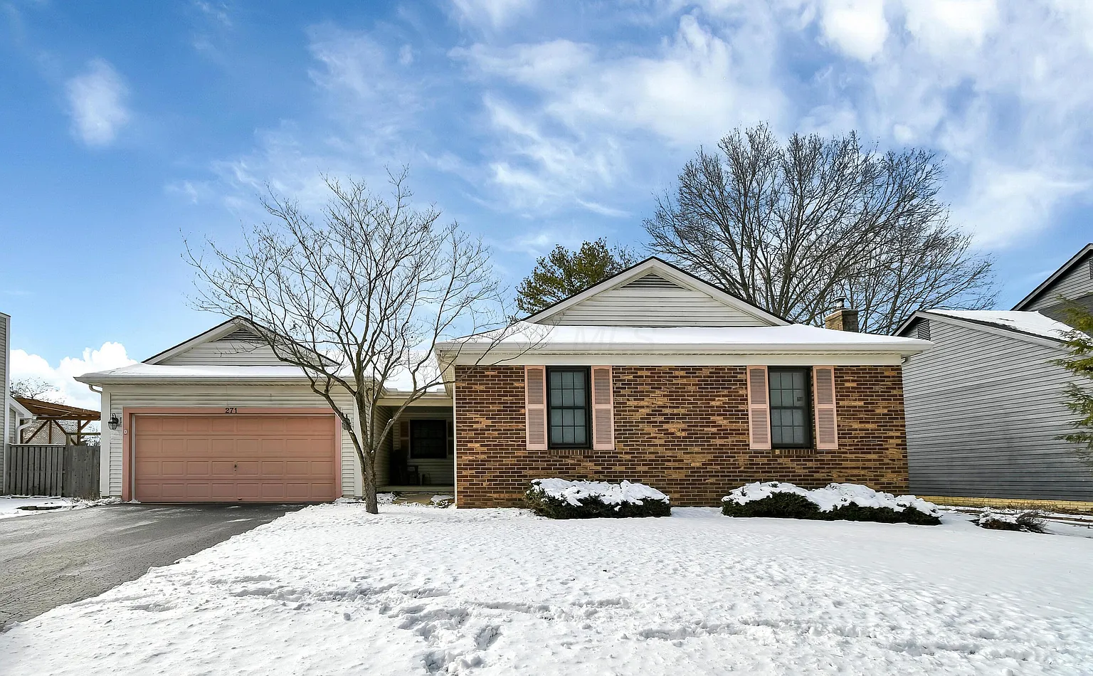 271 Rosehill Rd photo 1